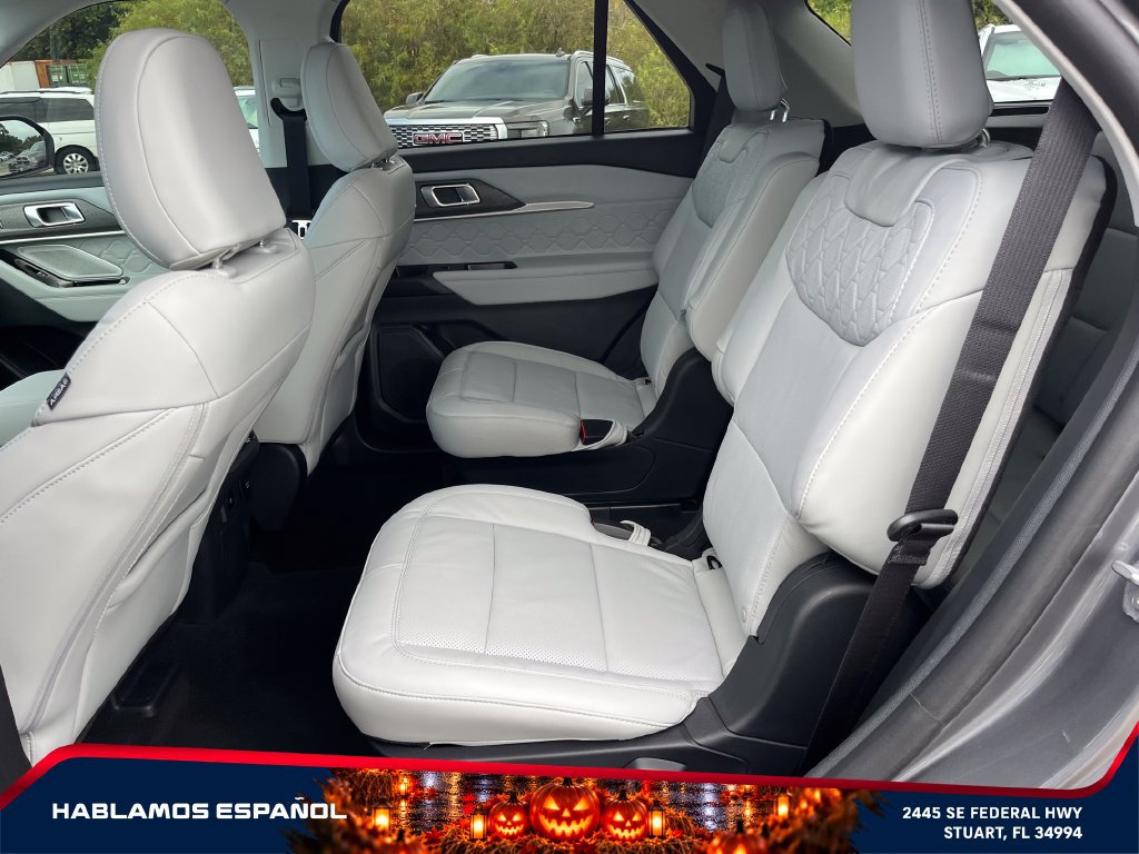 Used 2025 Ford Explorer Platinum w/ Ultimate Package AWD/4WD image 11