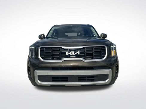 Used 2025 Kia Telluride S FWD image 3