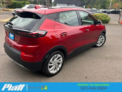 Used 2023 Chevrolet Bolt EUV LT w/ Driver Confidence Package FWD image 10