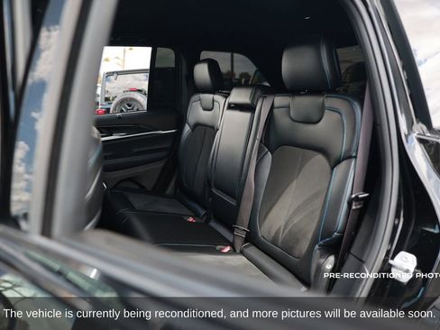 Used 2022 Jeep Grand Cherokee Trailhawk w/ Advanced Protech Group II AWD/4WD image 12
