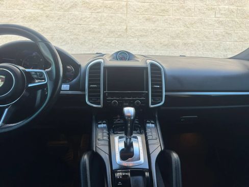 Used 2016 Porsche Cayenne Diesel AWD/4WD image 22