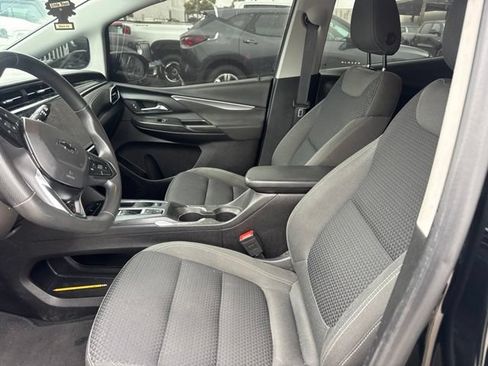 Used 2023 Chevrolet Bolt LT w/ Driver Confidence Package FWD image 9