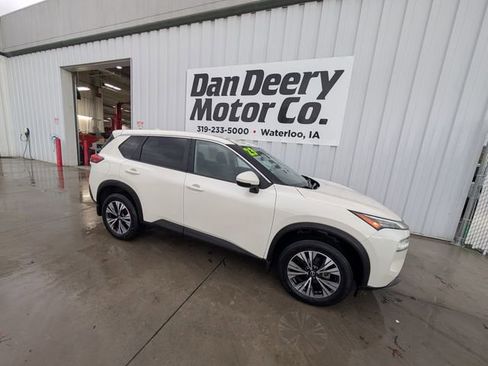 Used 2023 Nissan Rogue SV image 35