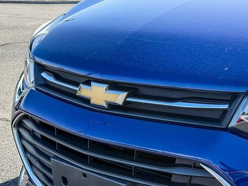 Used 2017 Chevrolet Trax LS AWD/4WD image 3