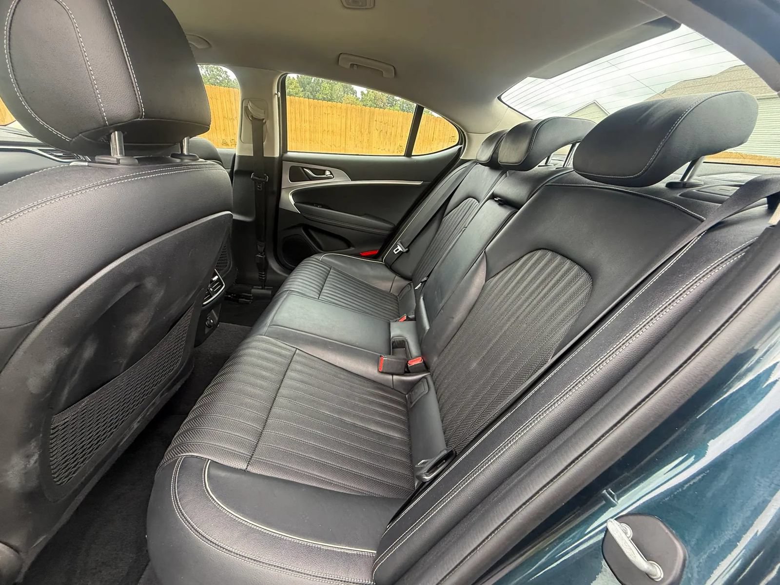 Used 2022 Genesis G70 3.3T RWD image 14