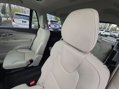 Used 2023 Volvo XC90 B6 Plus w/ Protection Package Premier AWD/4WD image 6