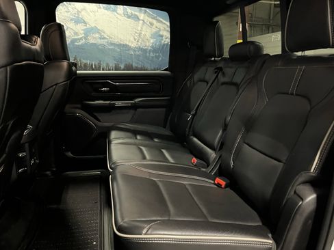 Used 2022 RAM 1500 Limited w/ Body-Colour Bumper Group image 15