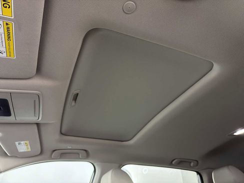 Used 2024 Honda CR-V EX image 10