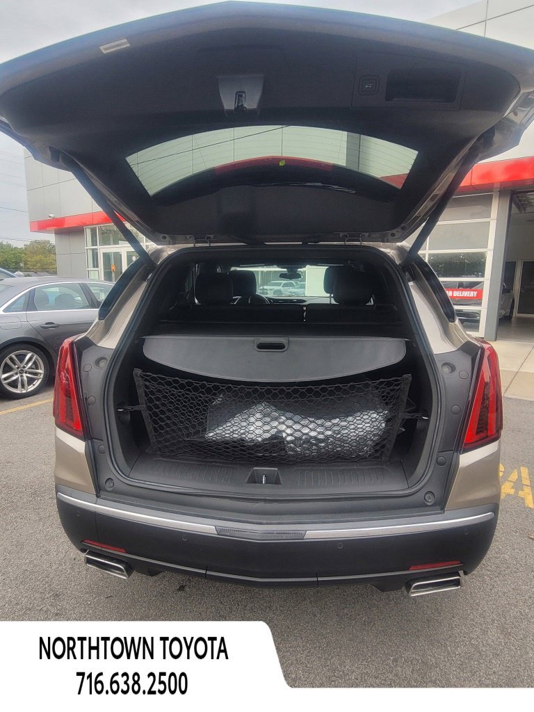 Used 2022 Cadillac XT5 Luxury w/ LPO, Floor Liner Package AWD/4WD image 14