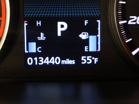 Used 2024 Mitsubishi Eclipse Cross SE image 36