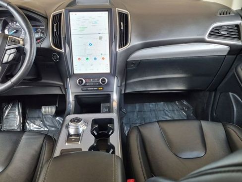 Used 2022 Ford Edge Titanium w/ Class II Trailer Tow Package AWD/4WD image 14
