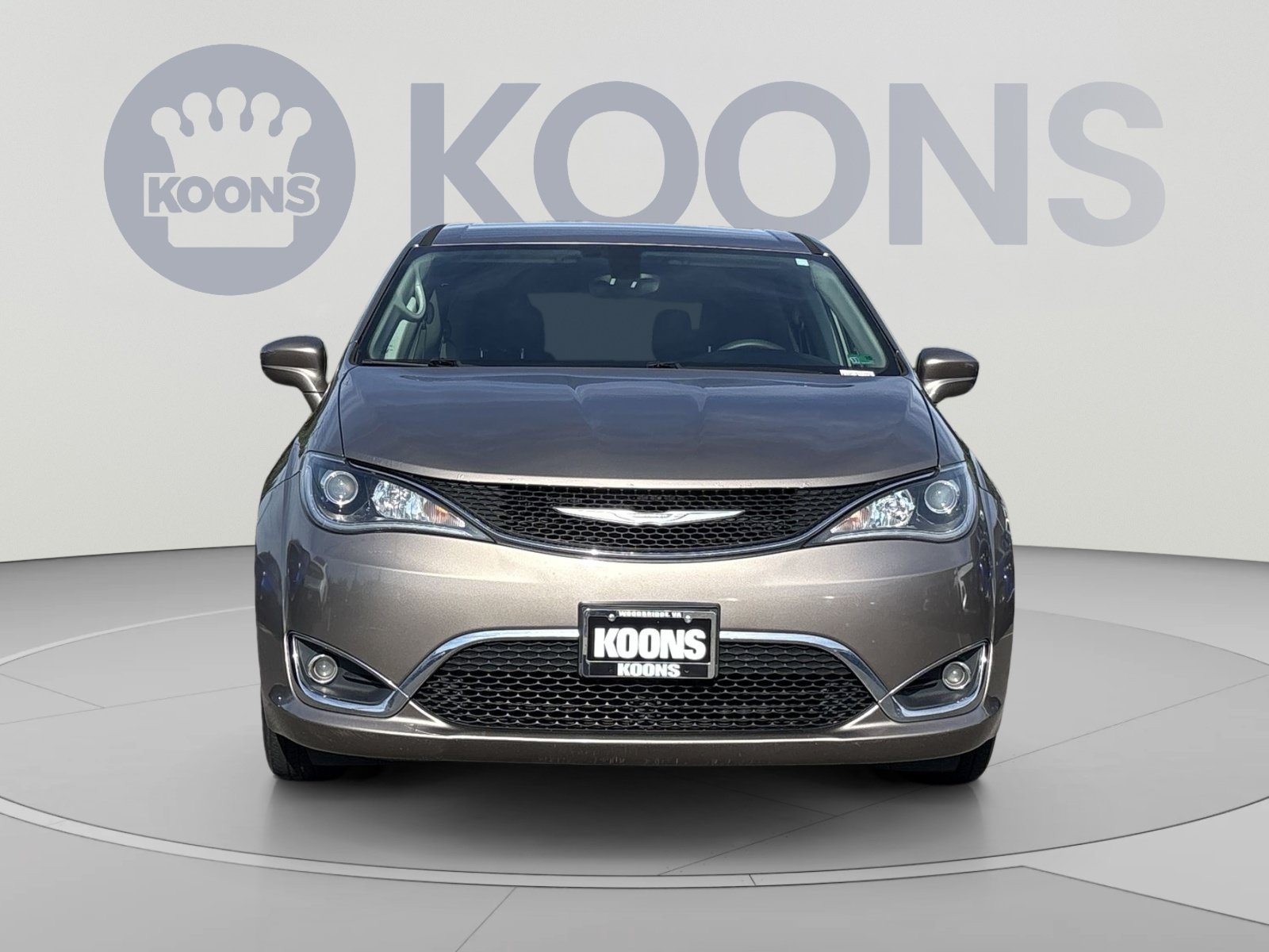 Used 2018 Chrysler Pacifica Touring Plus FWD image 11