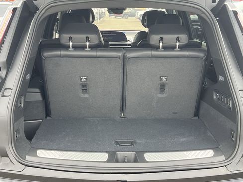 New 2026 Cadillac Vistiq Sport image 18