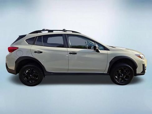 Used 2023 Subaru Crosstrek 2.0i Premium w/ Special Edition AWD/4WD image 3