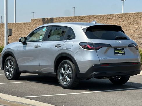 New 2026 Honda HR-V LX image 6