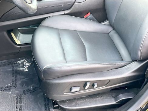 Certified 2023 Cadillac XT5 Premium Luxury AWD/4WD image 14
