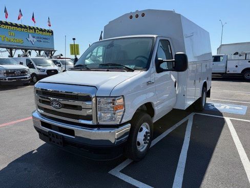 New 2026 Ford E-350 and Econoline 350 Super Duty w/ Power Equipment Group image 5