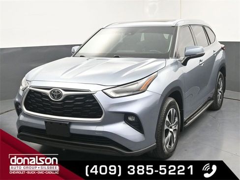 Used 2021 Toyota Highlander XLE image 5