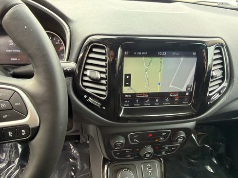 Used 2019 Jeep Compass Limited w/ Advanced Safety Group image 17