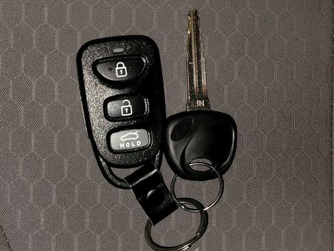 Used 2020 Hyundai Elantra SEL w/ Convenience Package (C2) FWD image 32
