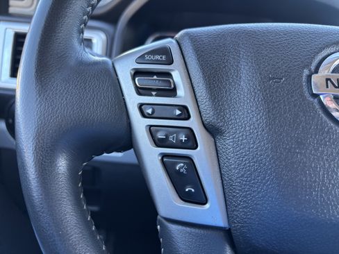 Used 2017 Nissan Titan PRO-4X image 16