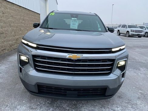 New 2026 Chevrolet Traverse LT image 3