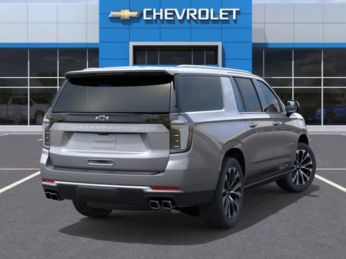 New 2026 Chevrolet Suburban High Country AWD/4WD image 28