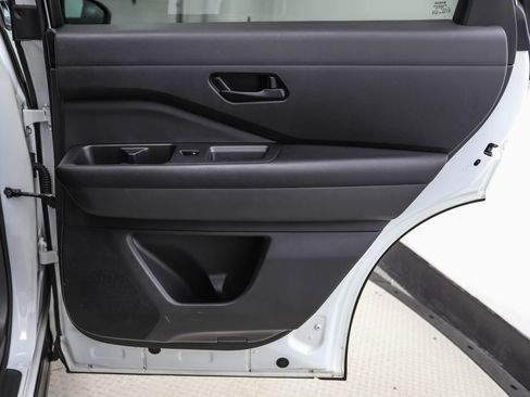 Used 2023 Nissan Pathfinder S AWD/4WD image 25