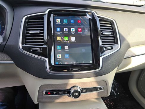 Certified 2023 Volvo XC90 B5 Plus w/ Protection Package Premier image 25