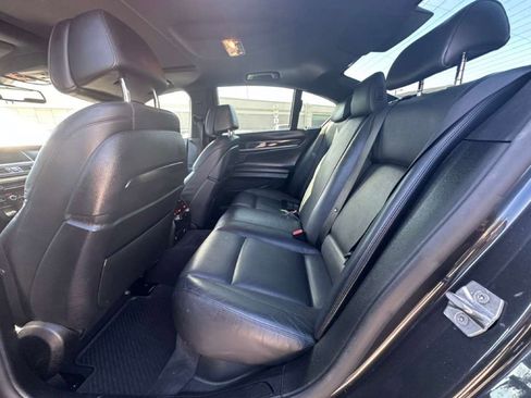 Used 2015 BMW 740i image 10