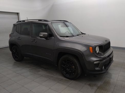 Used 2020 Jeep Renegade Altitude w/ UConnect 8.4 Nav Group FWD image 11