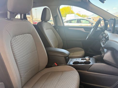Used 2022 Ford Escape SE AWD/4WD image 30