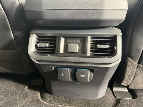 Used 2023 Ford F150 Platinum AWD/4WD image 14