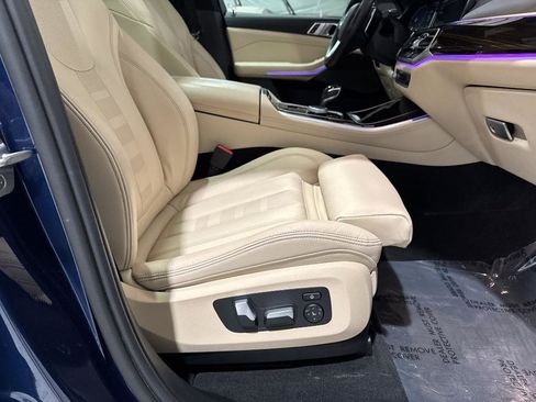 Used 2021 BMW X5 xDrive40i w/ Premium Package image 55