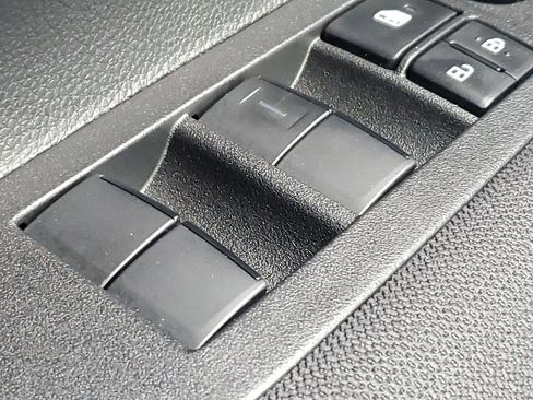 Certified 2026 Toyota Corolla SE image 31