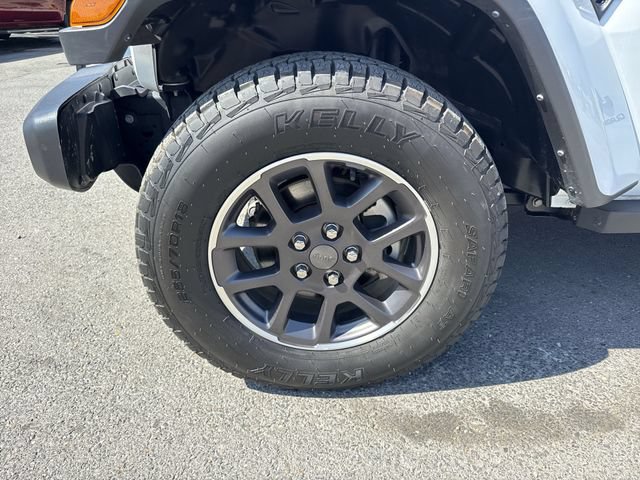Used 2023 Jeep Gladiator Overland AWD/4WD image 10