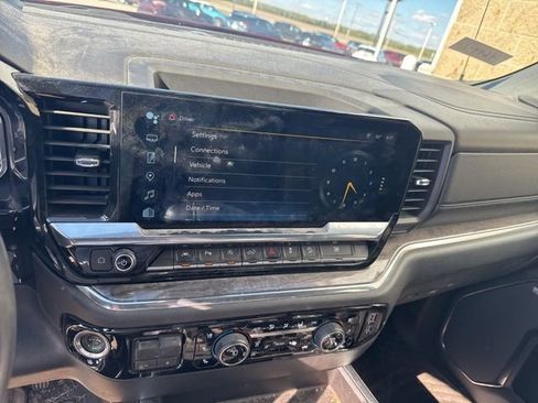 Used 2023 Chevrolet Silverado 1500 LTZ w/ Z71 Off-Road Package image 20