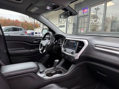 Used 2017 GMC Acadia SLT image 26