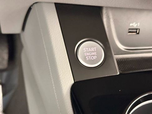 Used 2021 Audi A4 2.0T Premium w/ Convenience Package image 32