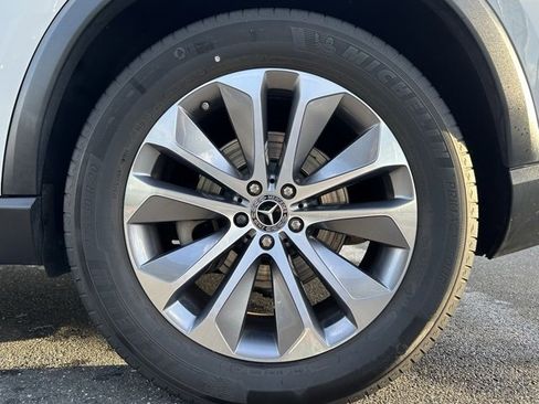 Used 2022 Mercedes-Benz GLE 350 4MATIC image 11