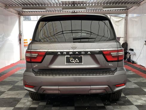 Used 2023 Nissan Armada SL w/ Captain's Chairs Package AWD/4WD image 5