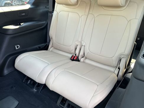 Certified 2025 Jeep Grand Cherokee L Limited w/ Trailer Tow Package image 16