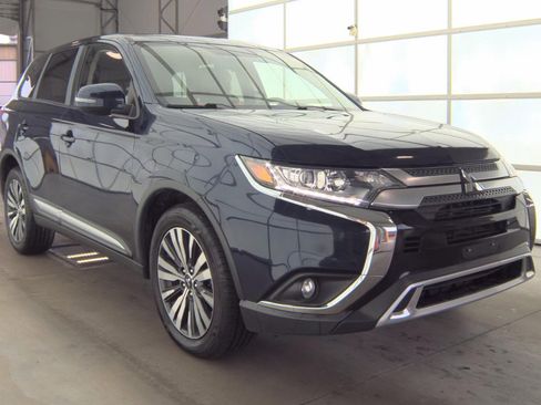 Used 2019 Mitsubishi Outlander SE AWD/4WD image 3