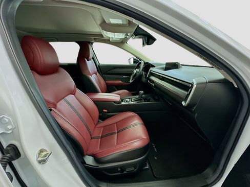 Used 2025 MAZDA CX-50 AWD 2.5 Hybrid w/ Premium Pkg image 34