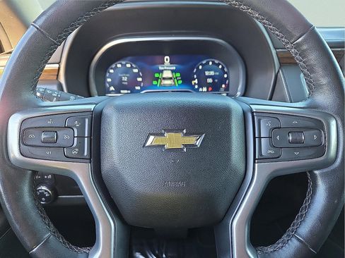 Certified 2023 Chevrolet Suburban Premier image 24