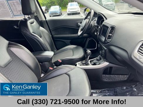 Used 2019 Jeep Compass Latitude AWD/4WD image 58