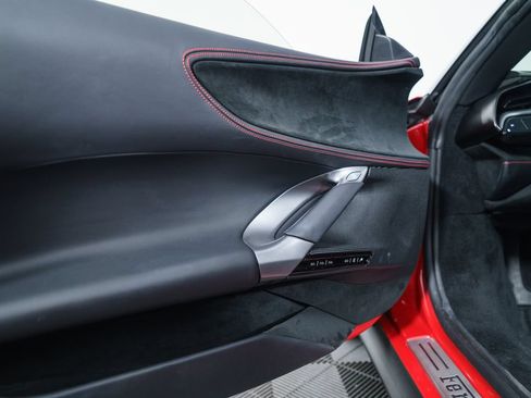 Used 2024 Ferrari SF90 Spider AWD/4WD image 43