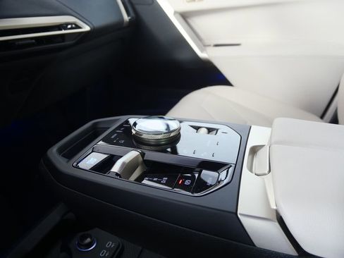Certified 2024 BMW iX xDrive50 AWD/4WD image 22
