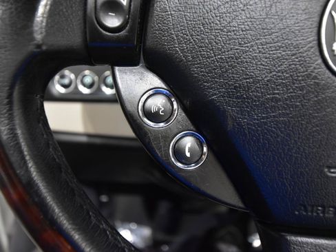 Used 2015 Maserati GranTurismo Convertible RWD image 25