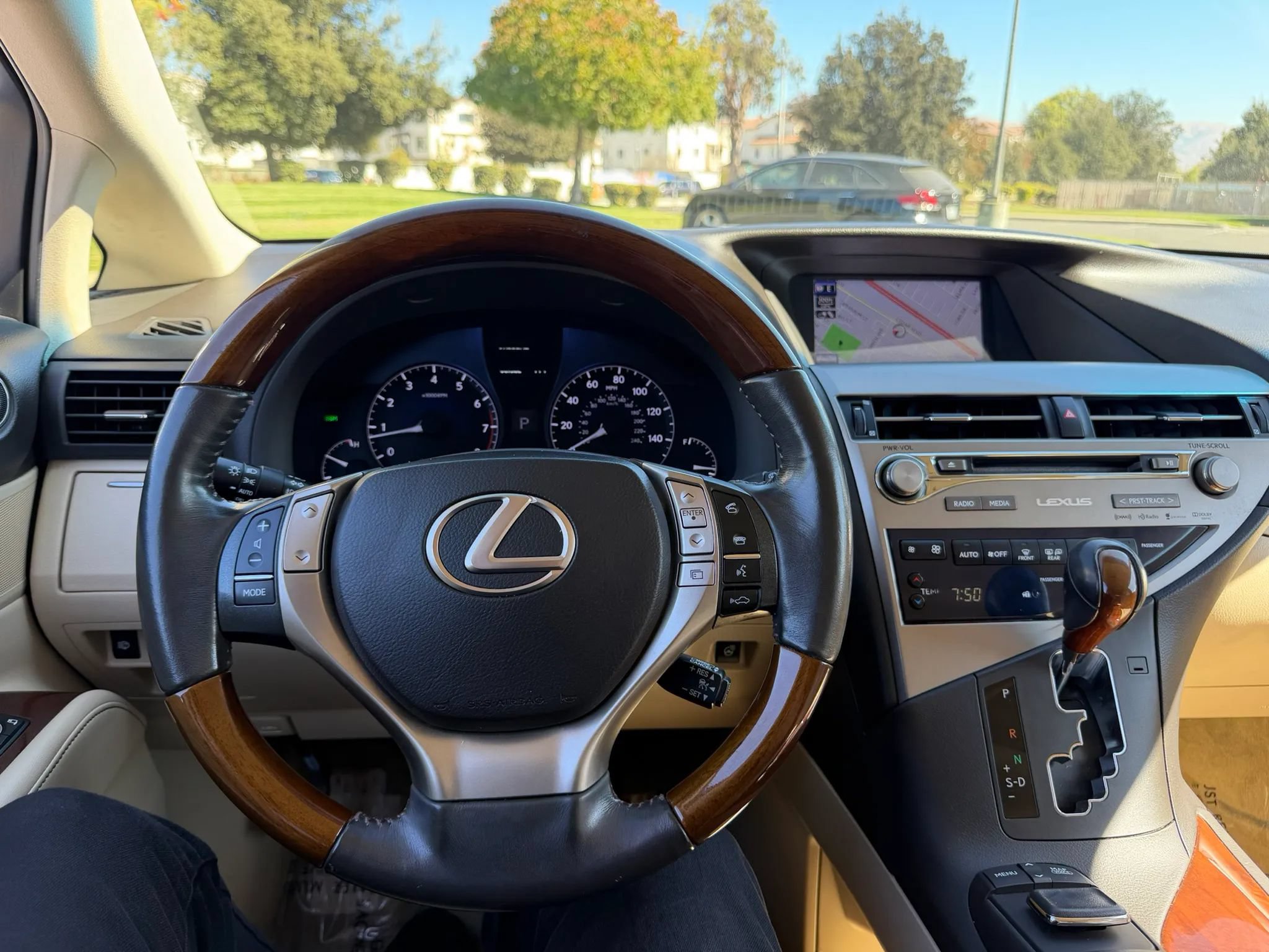 Used 2015 Lexus RX 350 AWD w/ Luxury Package image 14